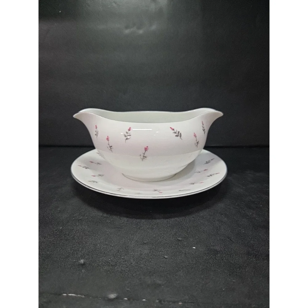 Mistake Japan Floral Double sided Gravy Boat with Underplate Vintage‎